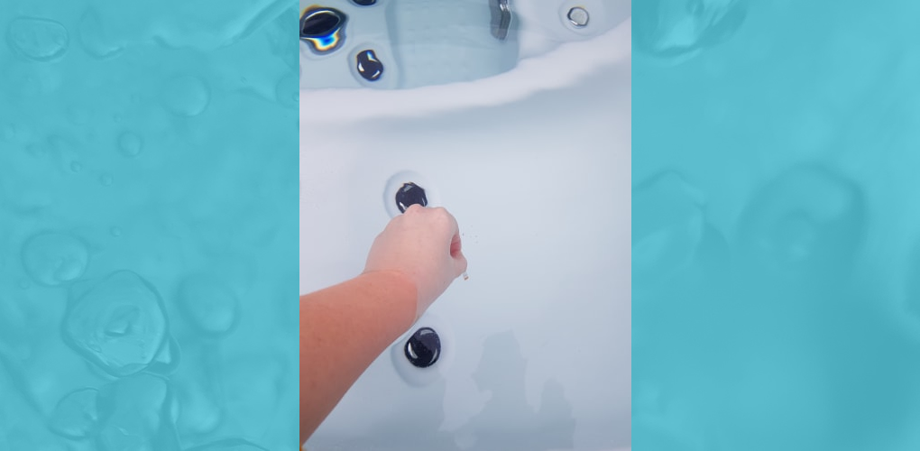 dipping hot tub test strip